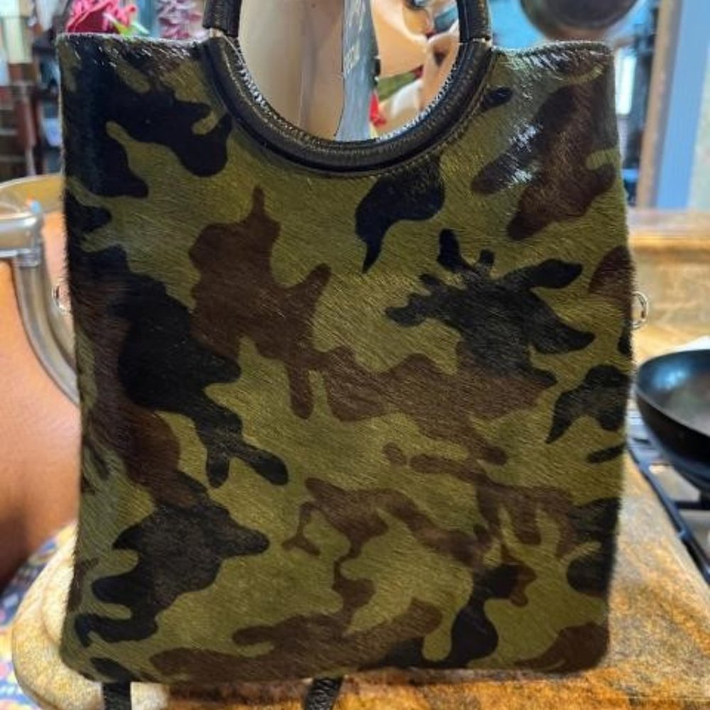 Toscana Rich Leather Excellent Condition Tote Purse Green Black Brown Cow Hair